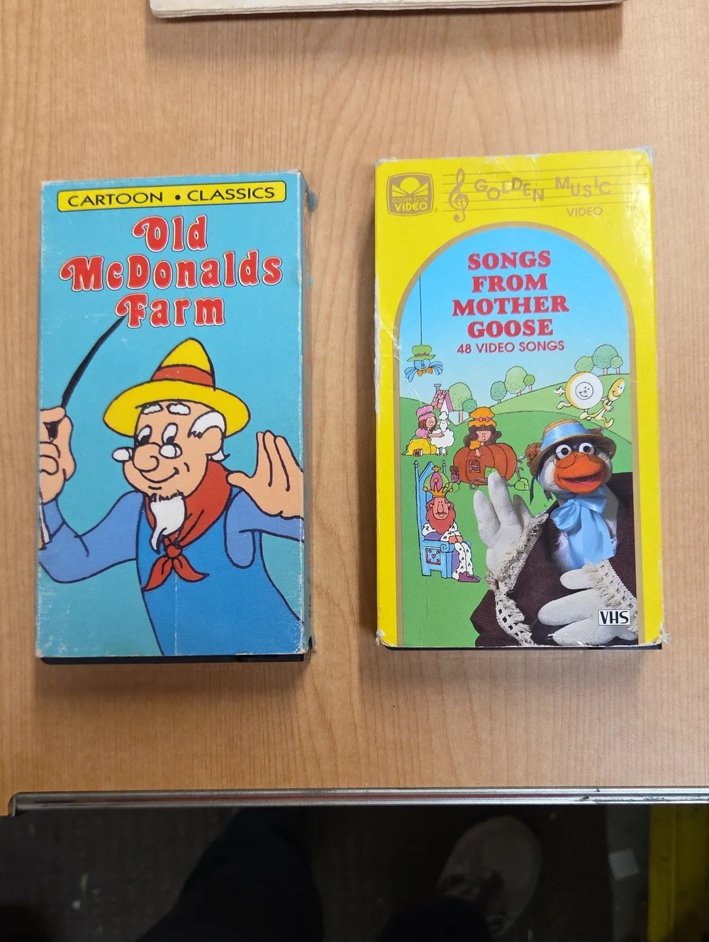 Mother Goose Nursery Rhymes Books And 2‎ Vhs Mother Goose, Old McDonslds Farm
